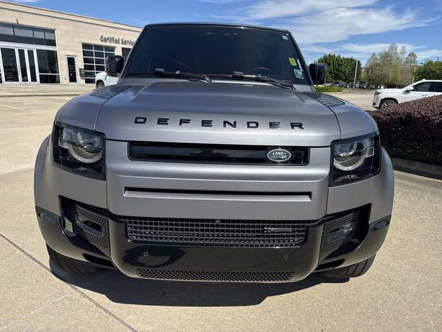 Used 2023 Land Rover Defender 110 X-Dynamic SE image 2