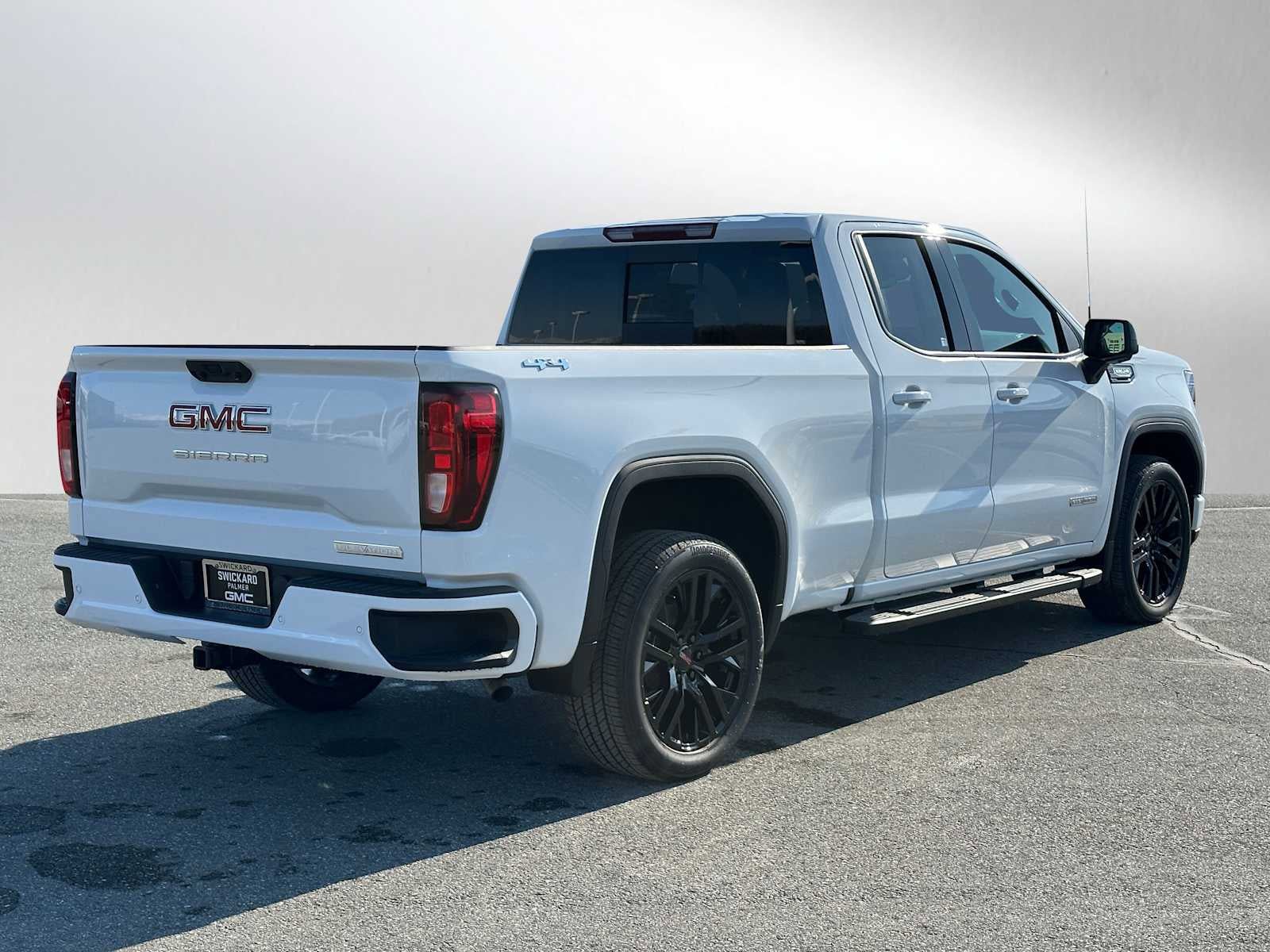 New 2026 GMC Sierra 1500 Elevation AWD/4WD image 3