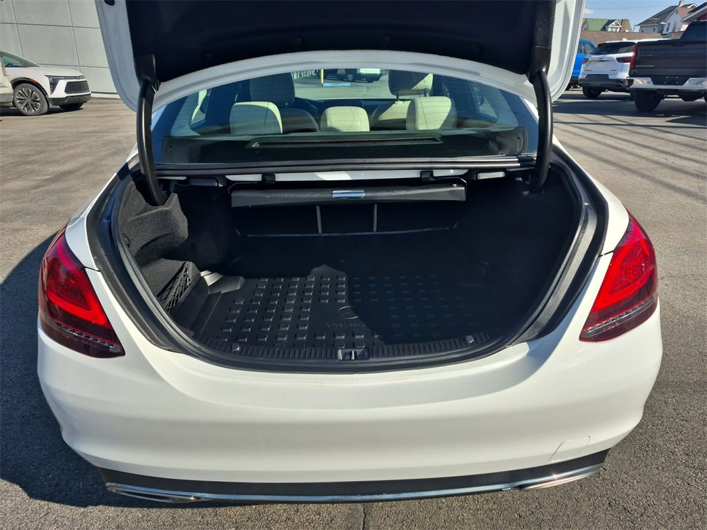 Used 2021 Mercedes-Benz C 300 4MATIC Sedan image 31