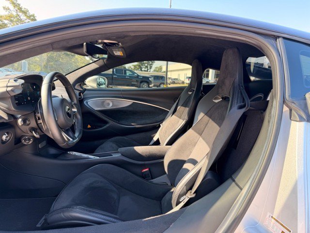 Used 2023 McLaren Artura RWD image 24