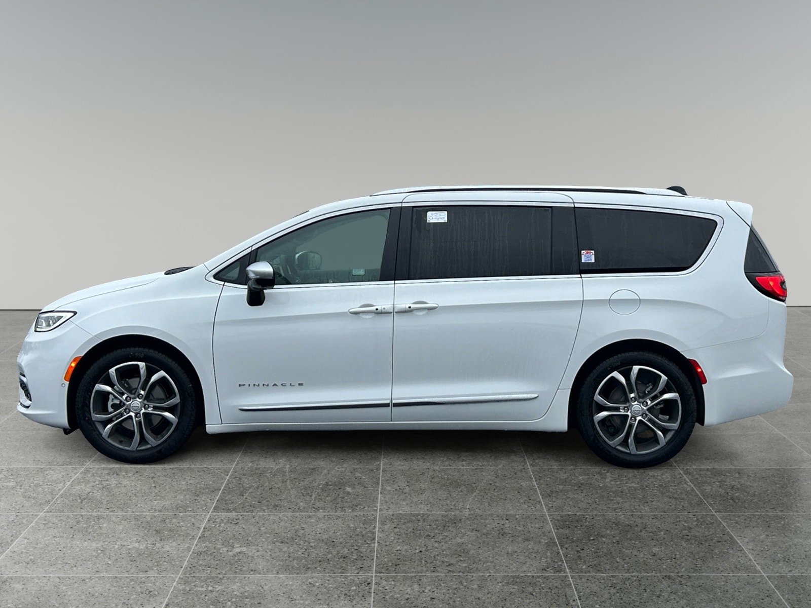 New 2026 Chrysler Pacifica Pinnacle FWD image 2