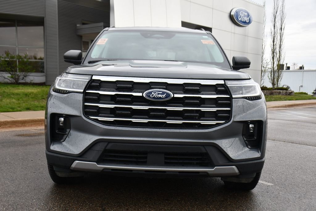 Certified 2025 Ford Explorer Active w/ Active Comfort Package AWD/4WD image 9