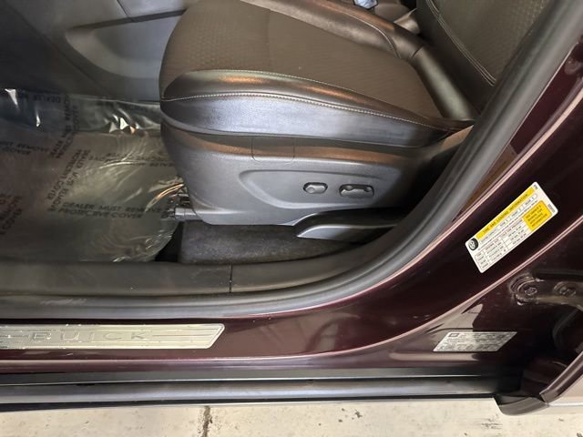 Used 2018 Buick Encore Preferred image 41