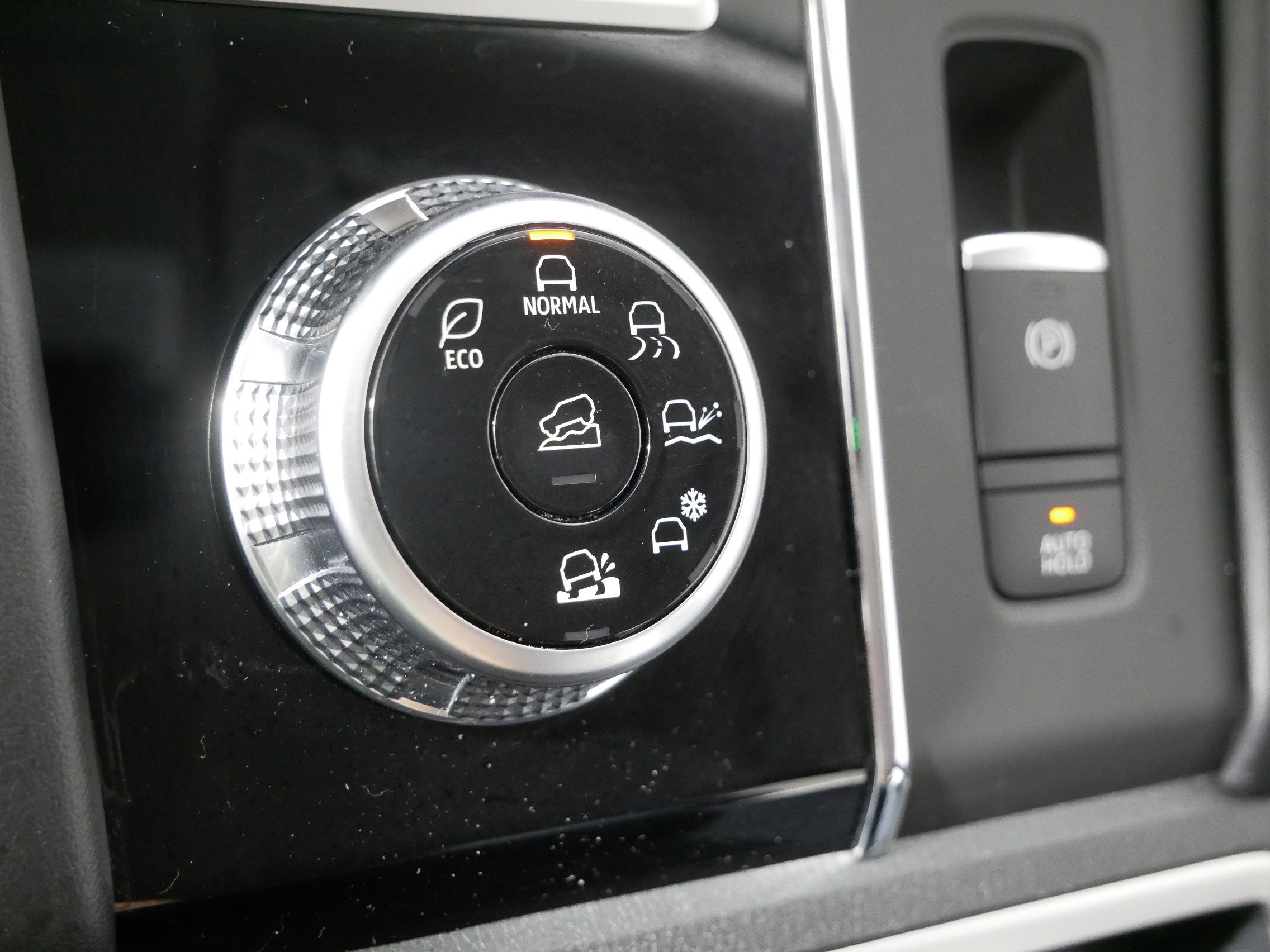 Used 2022 Mitsubishi Outlander SE image 30