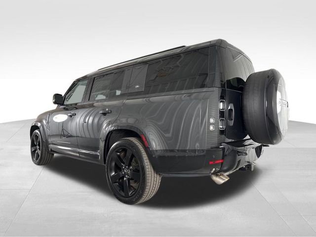 Used 2024 Land Rover Defender 130 V8 image 11