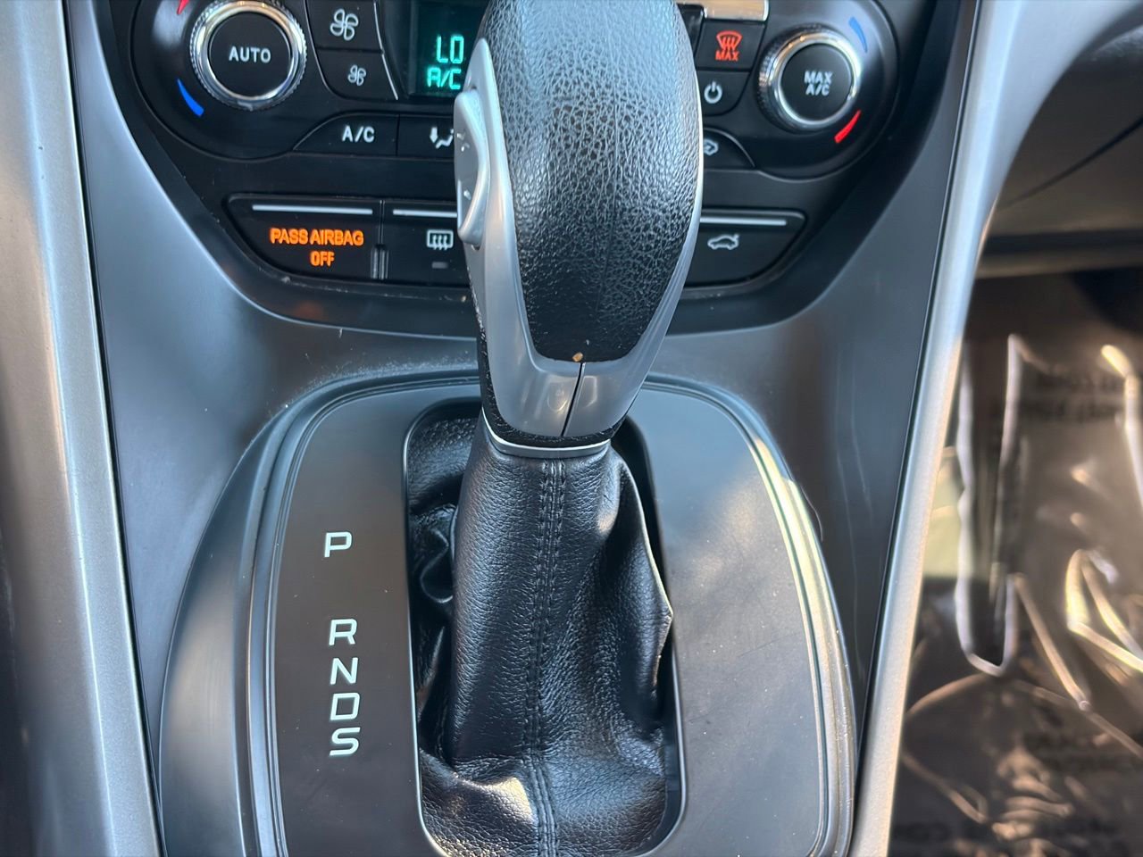 Used 2015 Ford Escape SE w/ SE Chrome Package AWD/4WD image 23