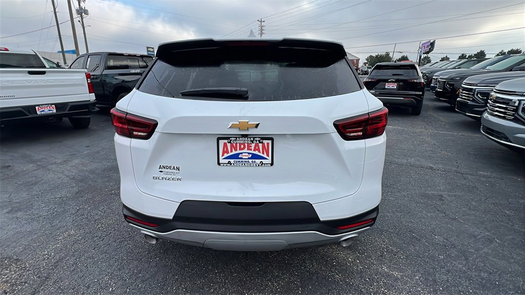 New 2026 Chevrolet Blazer LT image 6