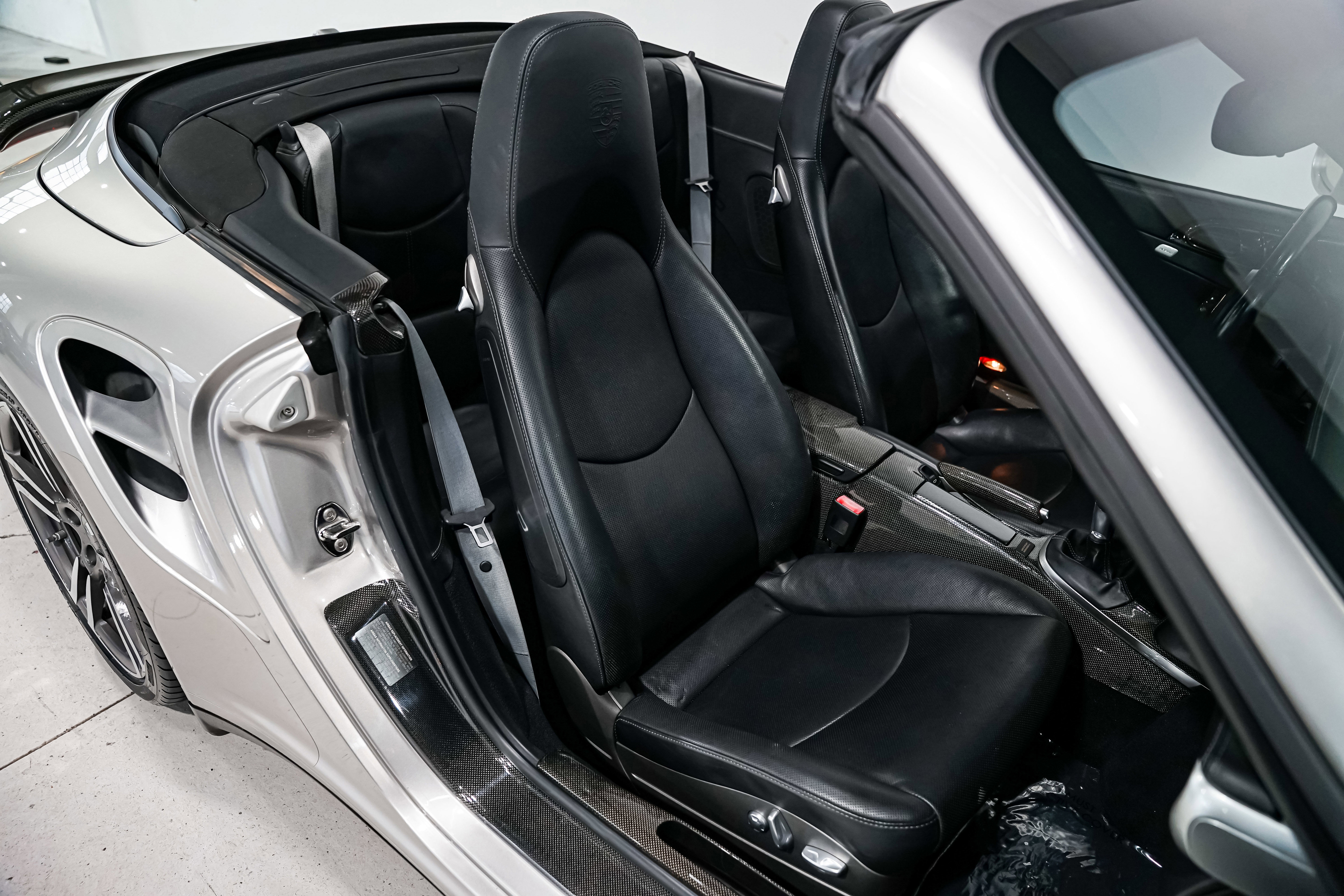 Used 2012 Porsche 911 Turbo image 30