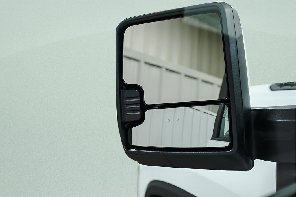 Used 2025 Chevrolet Silverado 2500 LT w/ Convenience Package image 37