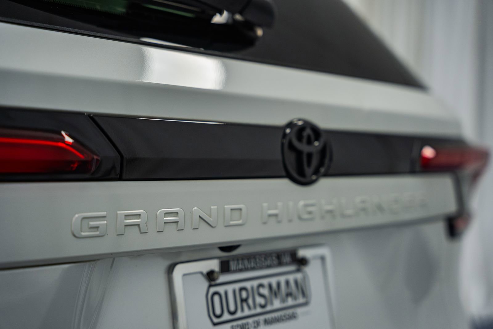 Used 2024 Toyota Grand Highlander XLE image 9