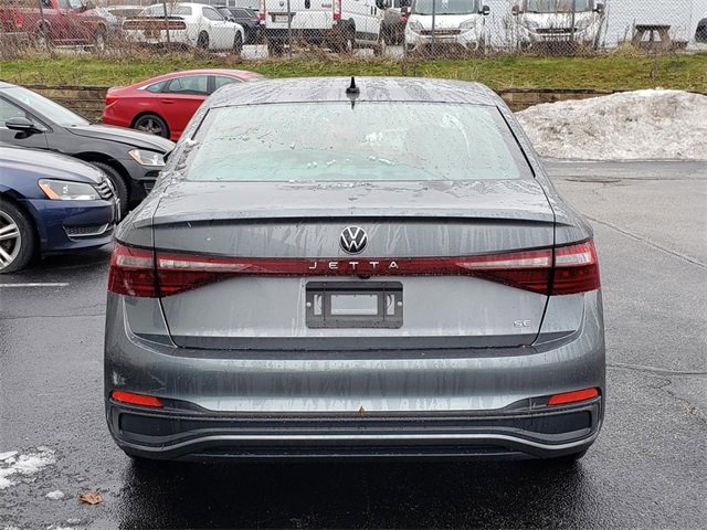 New 2026 Volkswagen Jetta SE image 4