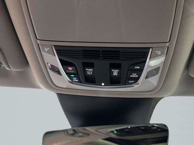 Used 2024 Acura MDX w/ Technology Package FWD image 53