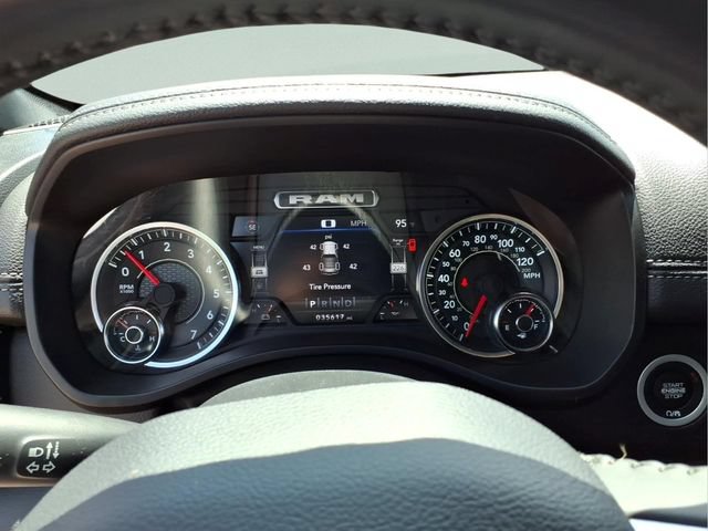 Used 2023 RAM 1500 Laramie AWD/4WD image 17