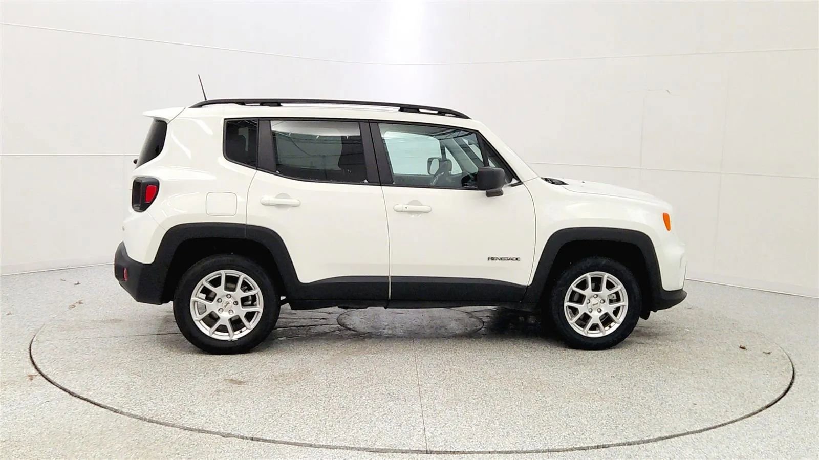 Used 2022 Jeep Renegade Latitude w/ Convenience Group image 8