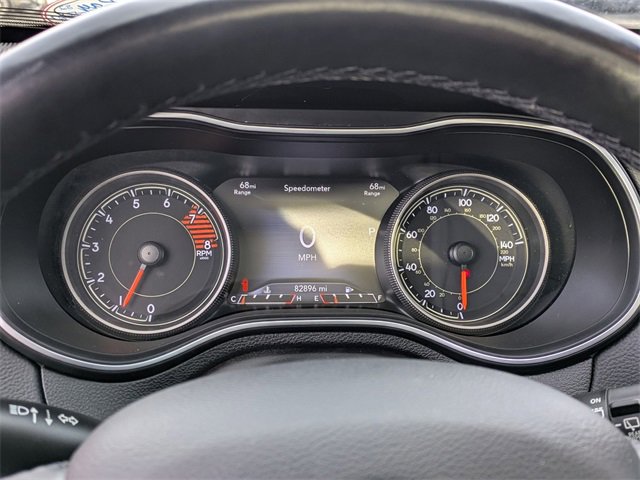 Certified 2019 Jeep Cherokee Limited w/ Luxury Group image 15