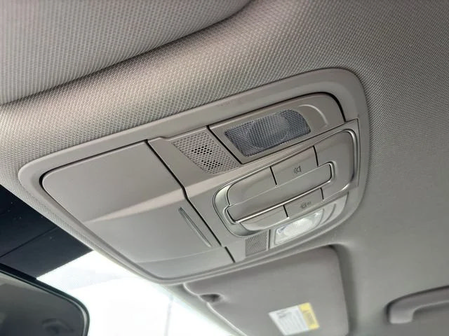 Used 2020 Hyundai Santa Fe SE AWD/4WD image 26