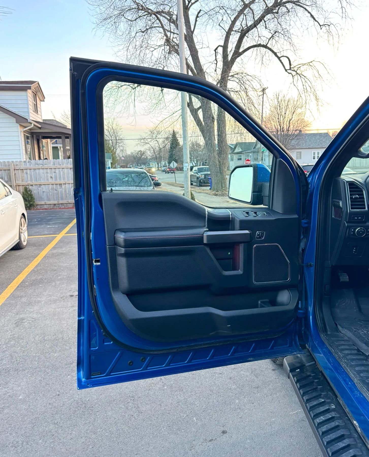 Used 2017 Ford F150 Lariat w/ Equipment Group 502A Luxury image 15