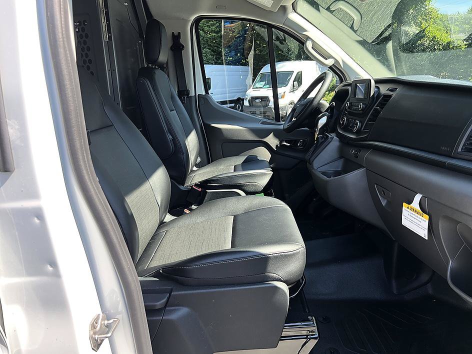 New 2024 Ford Transit 250 Low Roof RWD image 18