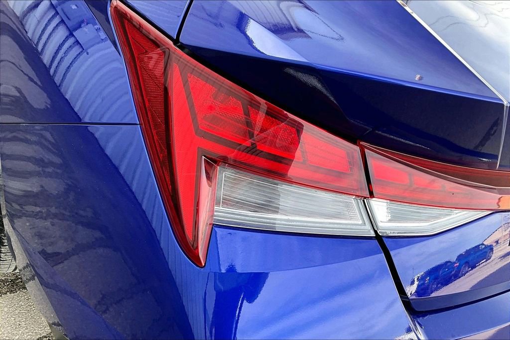 Used 2025 Hyundai Elantra SEL image 27
