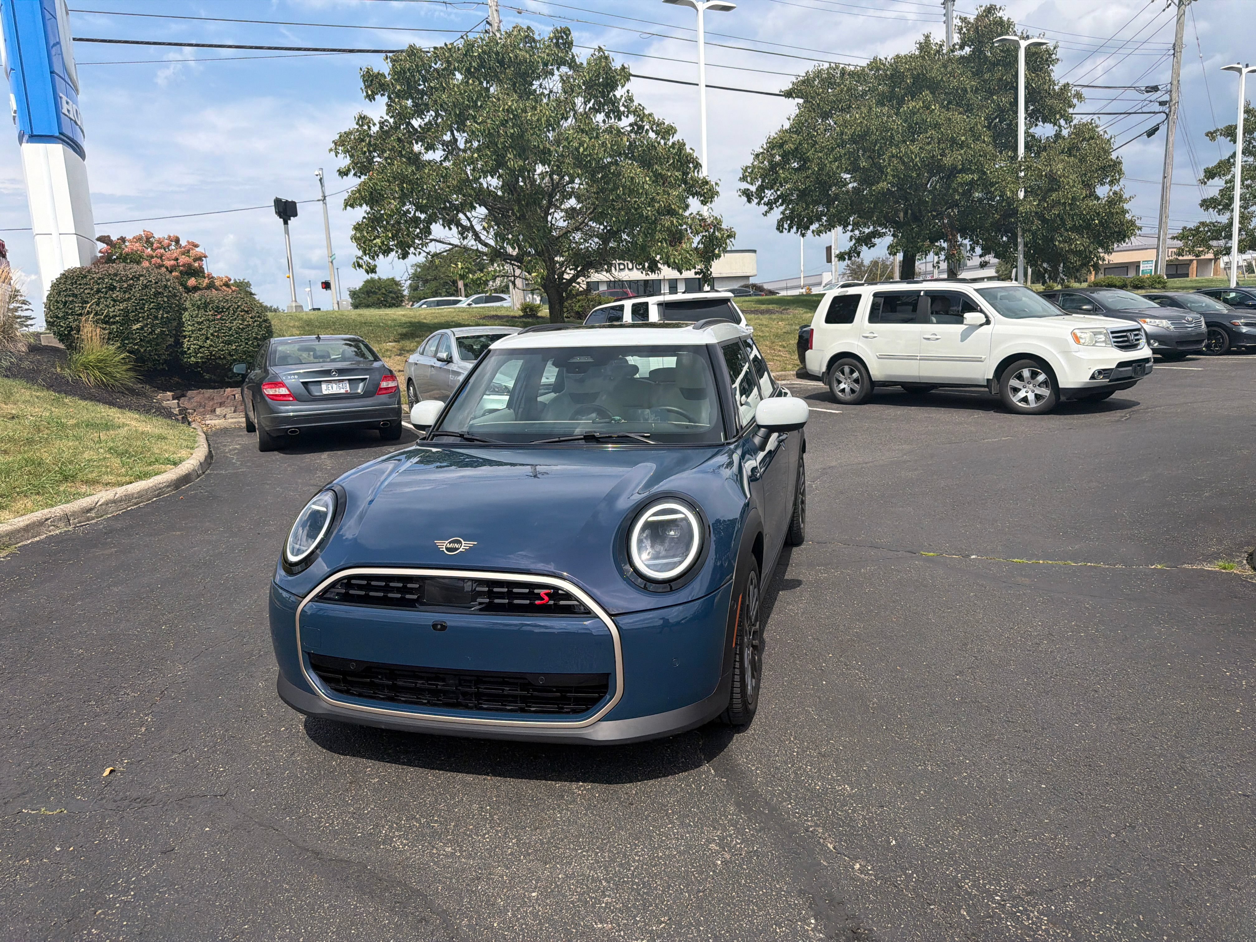 Used 2025 MINI Cooper S FWD image 6