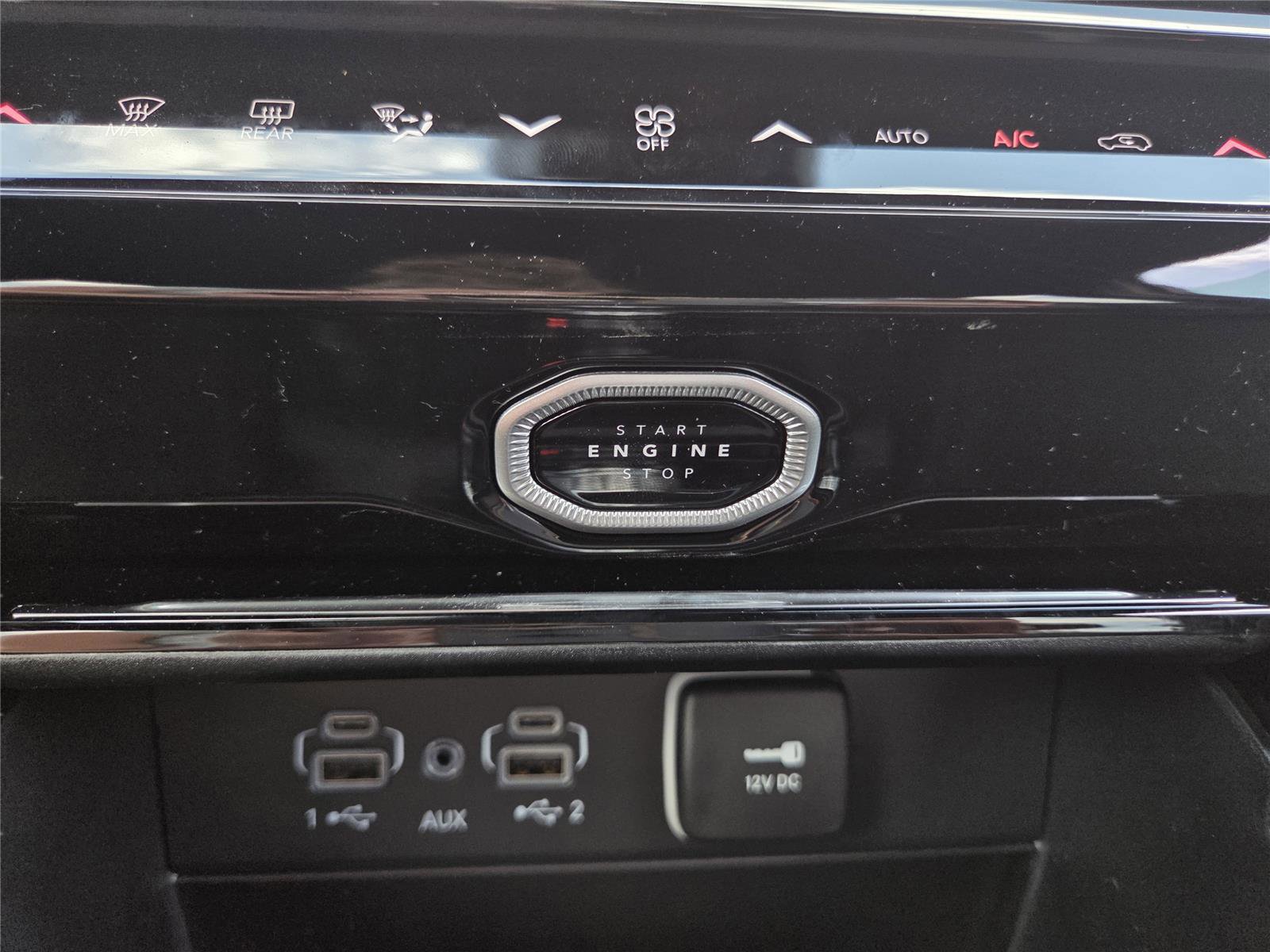 New 2026 Jeep Grand Cherokee L Limited image 17