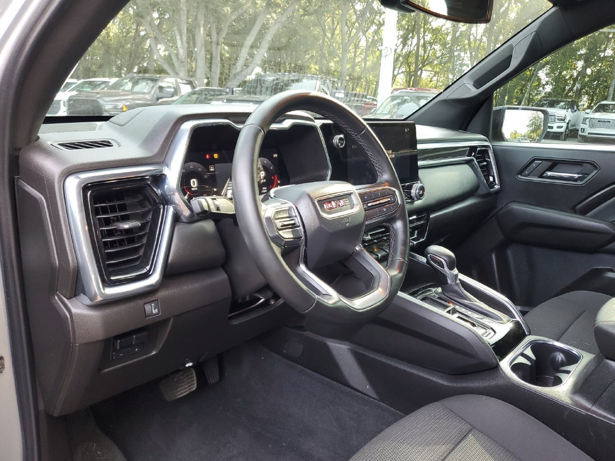 Used 2024 GMC Canyon Elevation w/ Convenience Package RWD image 19