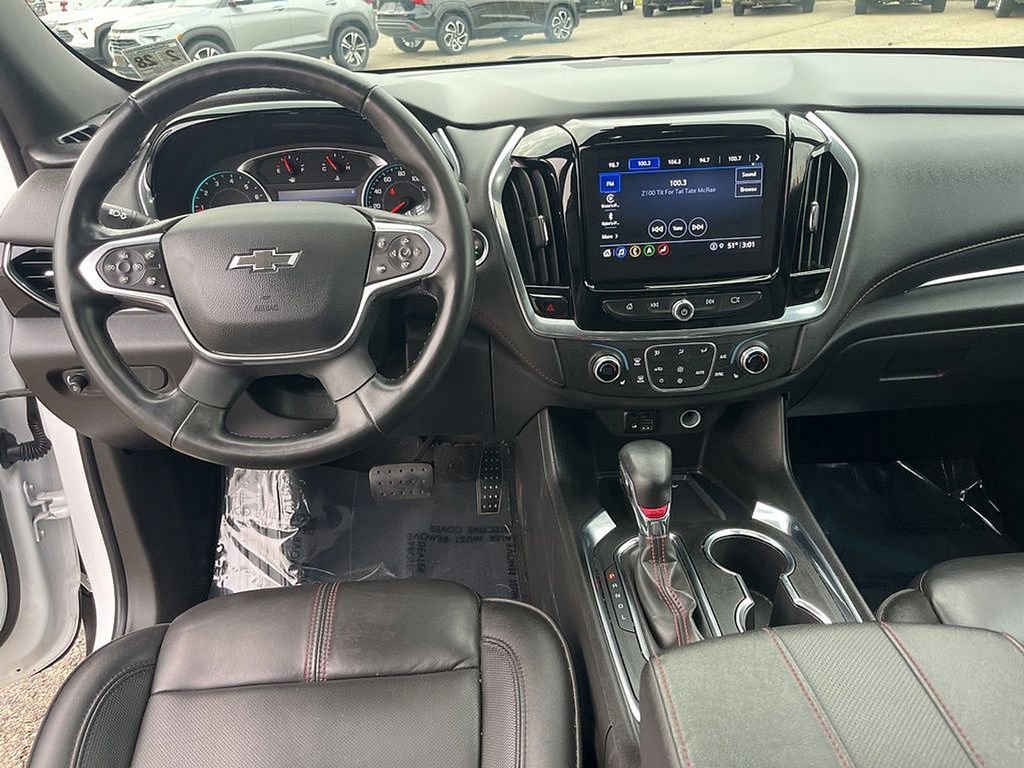 Used 2023 Chevrolet Traverse RS image 29