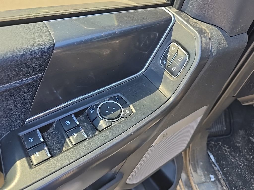 Used 2025 Ford F150 Lariat AWD/4WD image 9