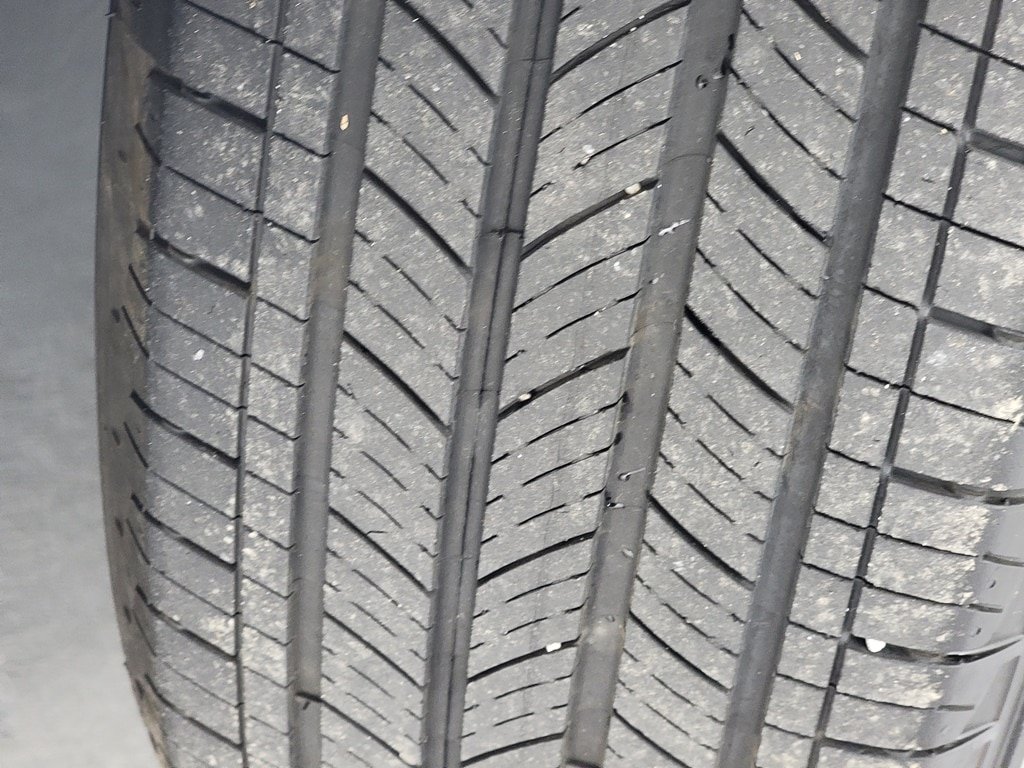 Used 2024 Chevrolet Equinox LT w/ LPO, Floor Liner Package FWD image 31
