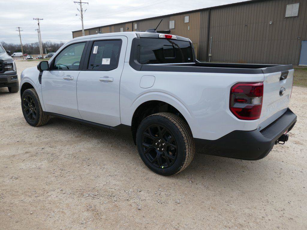 New 2026 Ford Maverick Lariat w/ Black Appearance Package image 7