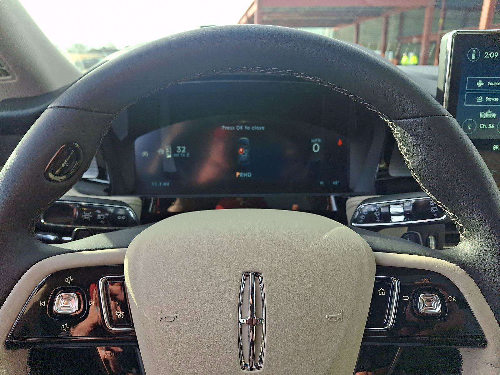 New 2026 Lincoln Corsair Premiere image 16