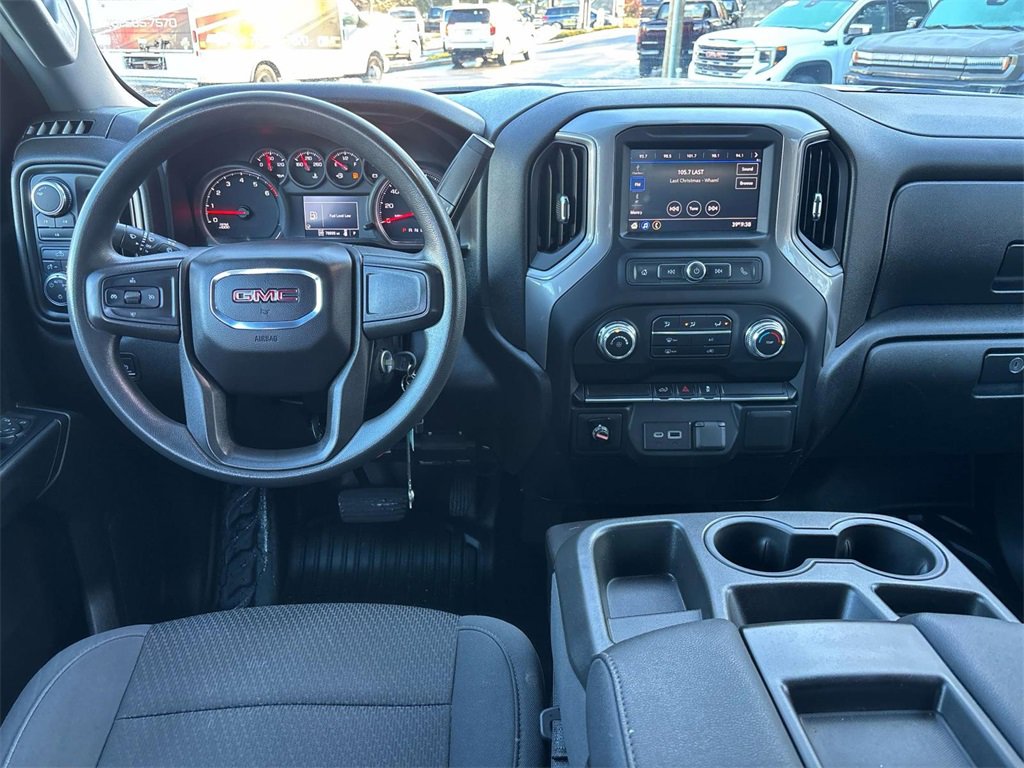Used 2022 GMC Sierra 2500 Pro w/ Convenience Package image 11