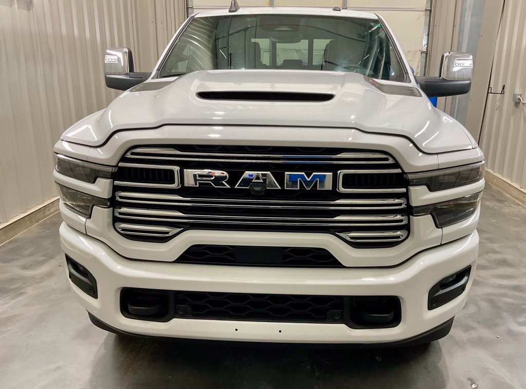 Used 2025 RAM 2500 Laramie w/ Sport Appearance Package AWD/4WD image 5