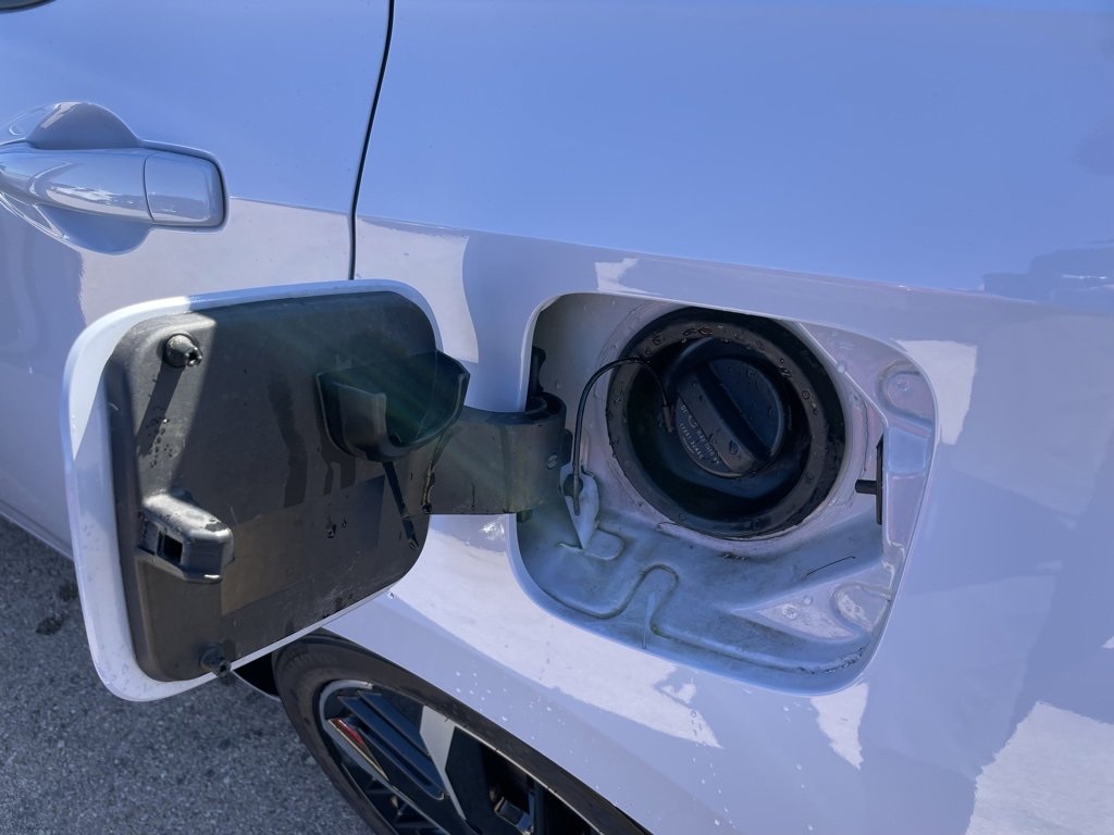 Used 2023 Nissan Versa SR w/ Electronics Package image 53