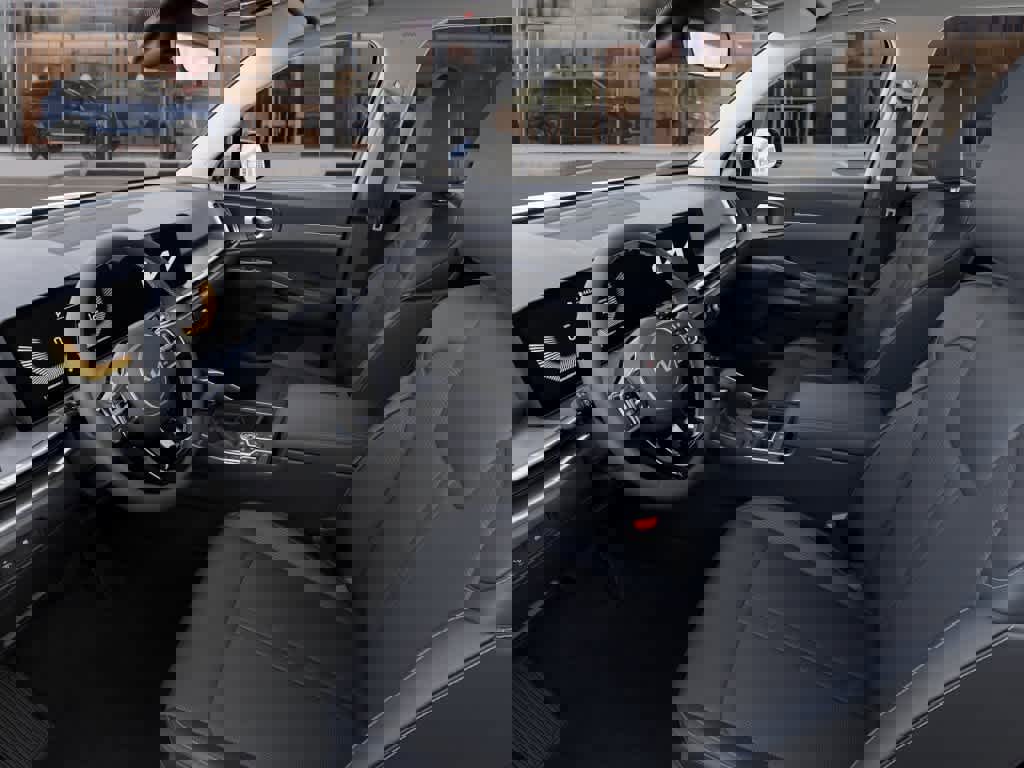 New 2024 Kia Sorento S w/ Panoramic Sunroof Package image 17