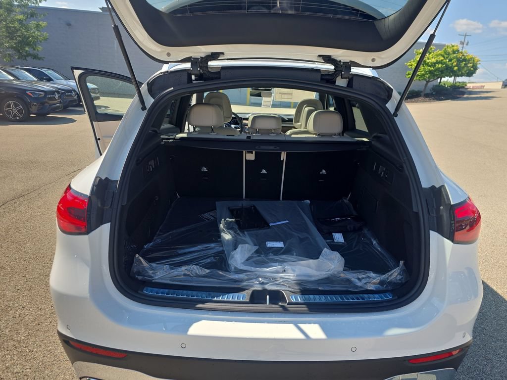 New 2026 Mercedes-Benz GLC 300 4MATIC image 23