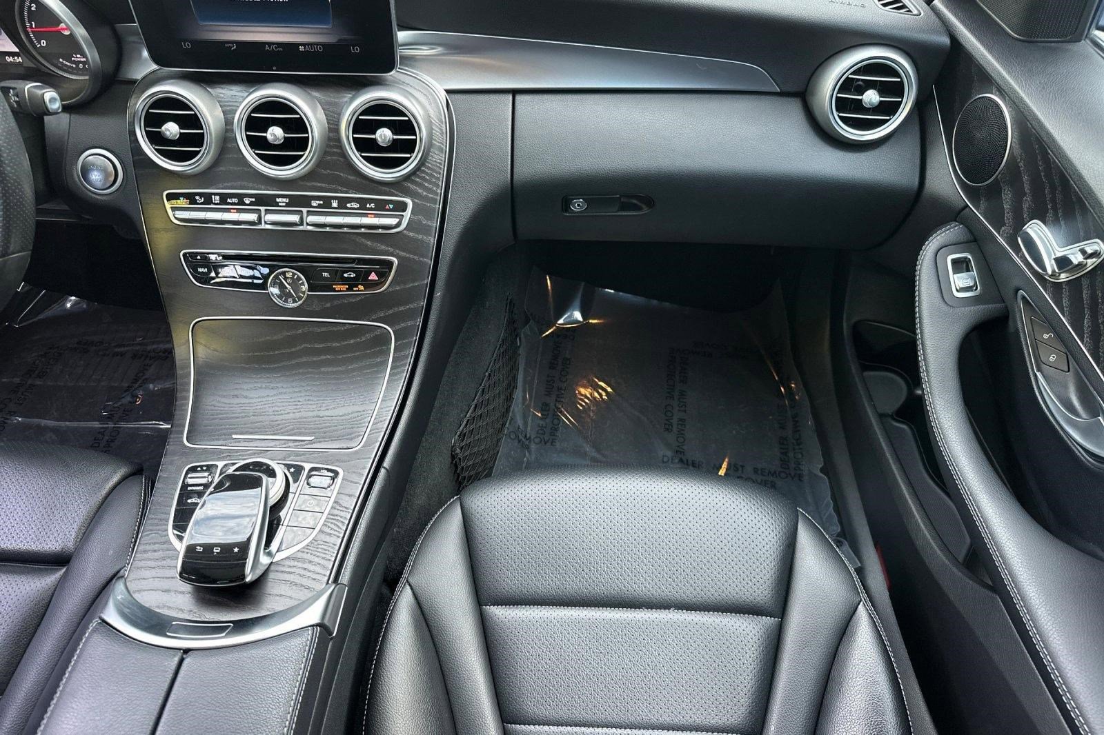 Used 2016 Mercedes-Benz C 350e Sedan image 30