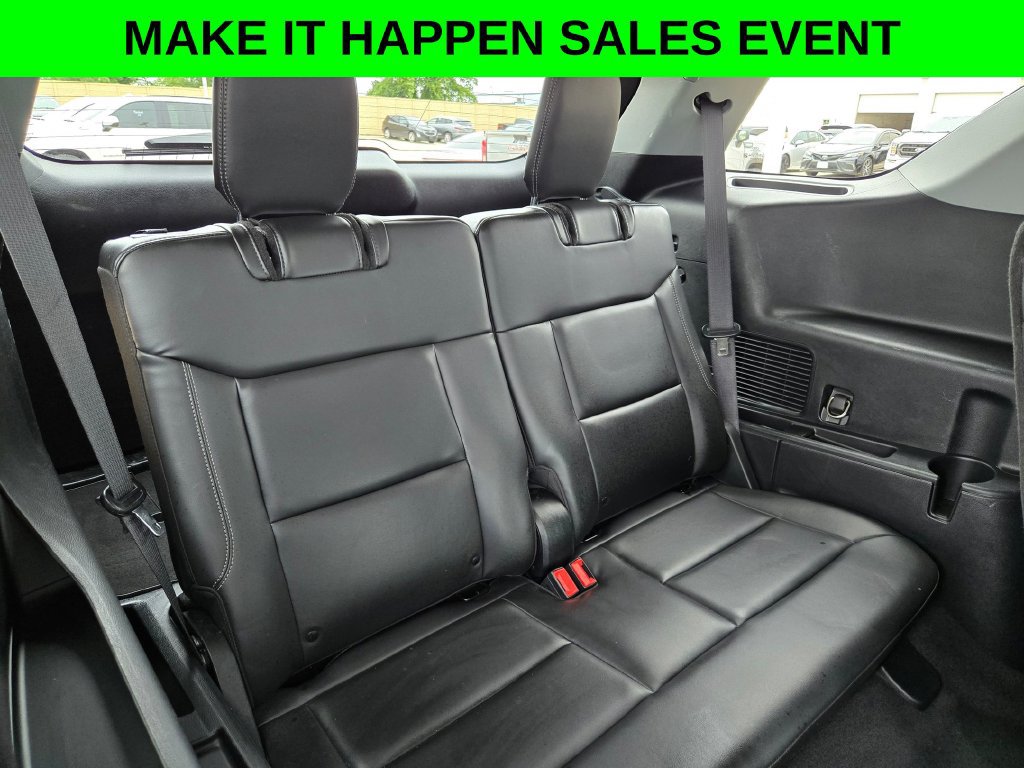 Used 2022 Ford Explorer XLT w/ Equipment Group 202A AWD/4WD image 25