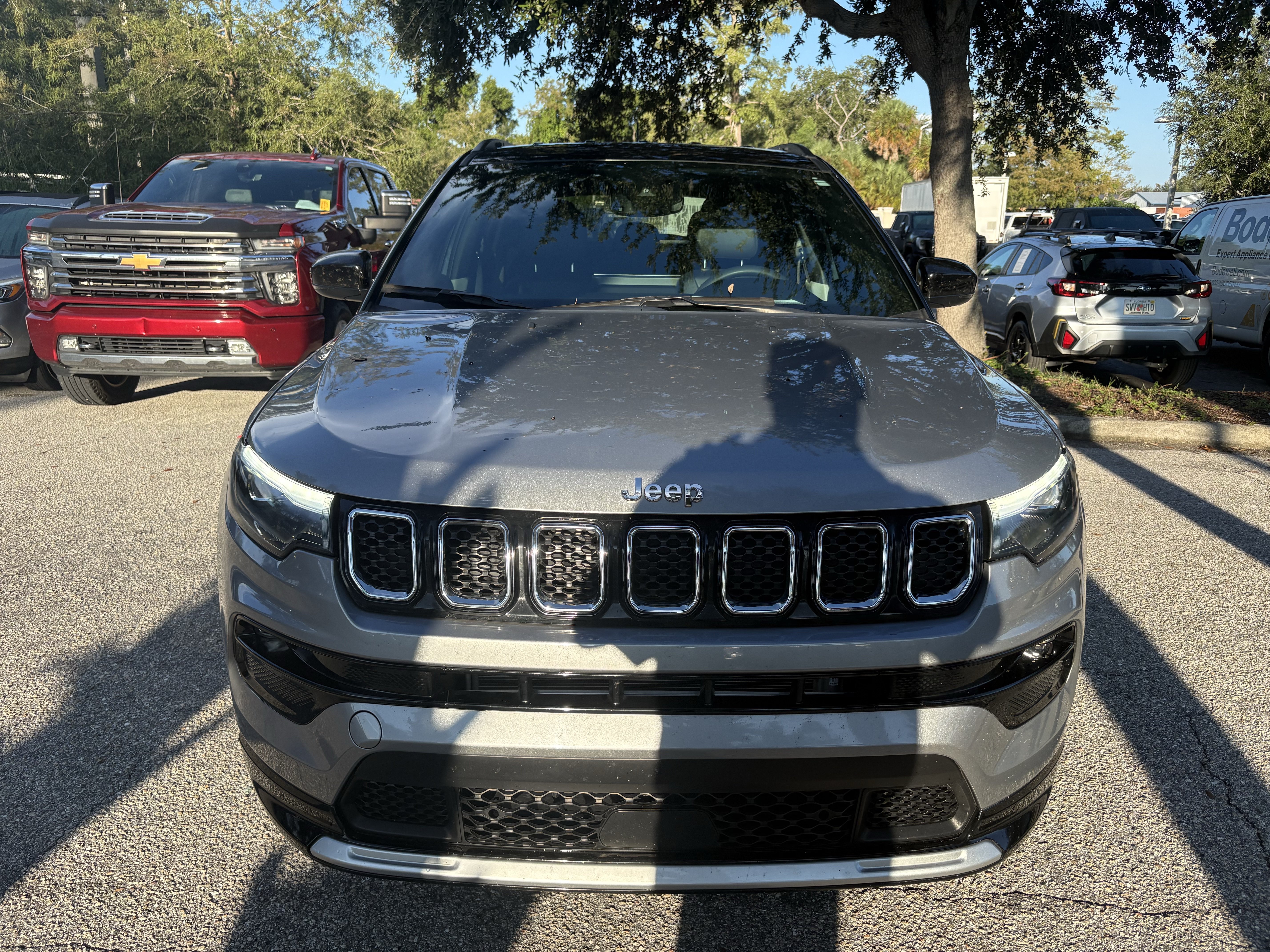 Used 2023 Jeep Compass Limited w/ Elite Group AWD/4WD image 2