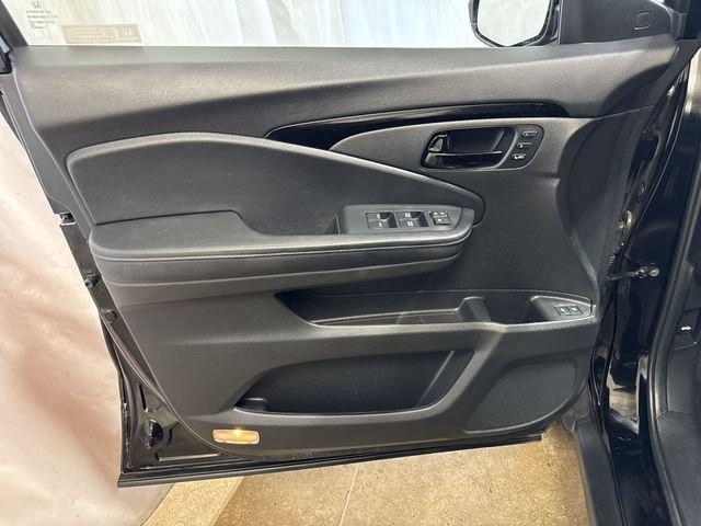 Used 2023 Honda Passport Elite image 22