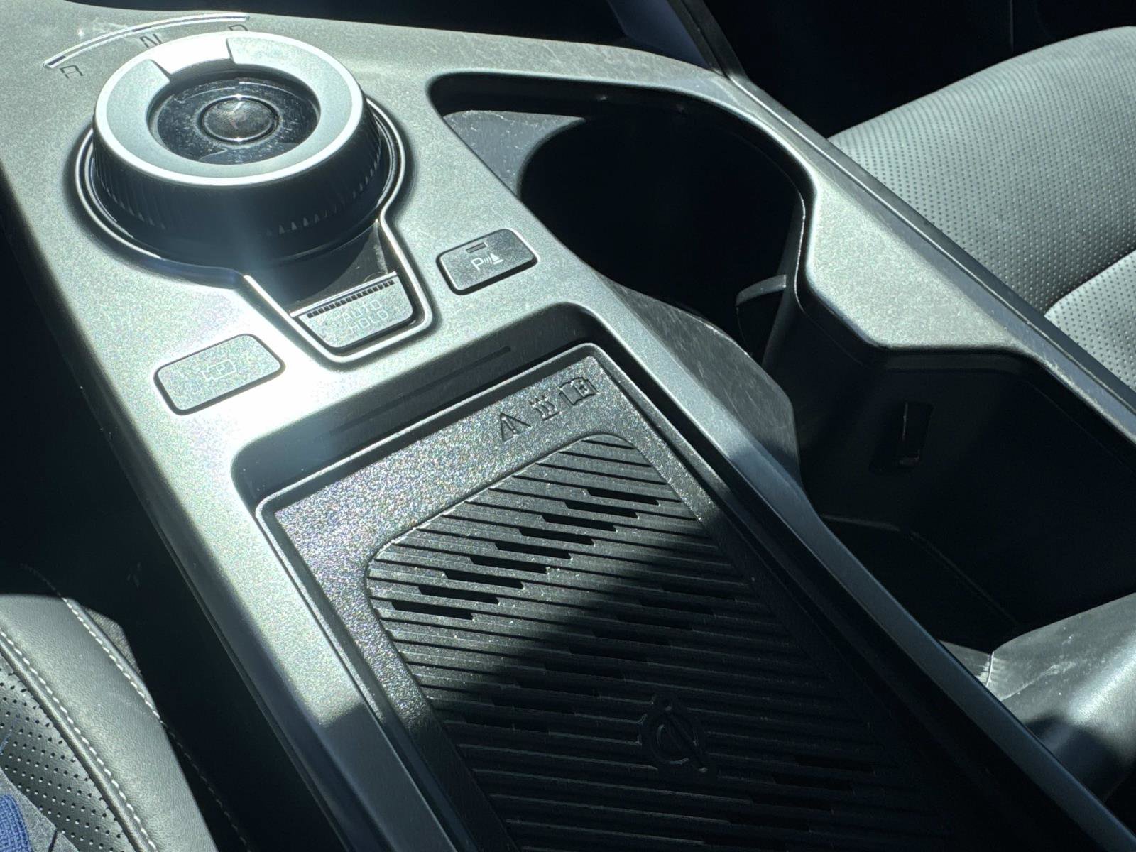 Used 2022 Kia EV6 Wind w/ Wind Technology Package AWD/4WD image 25