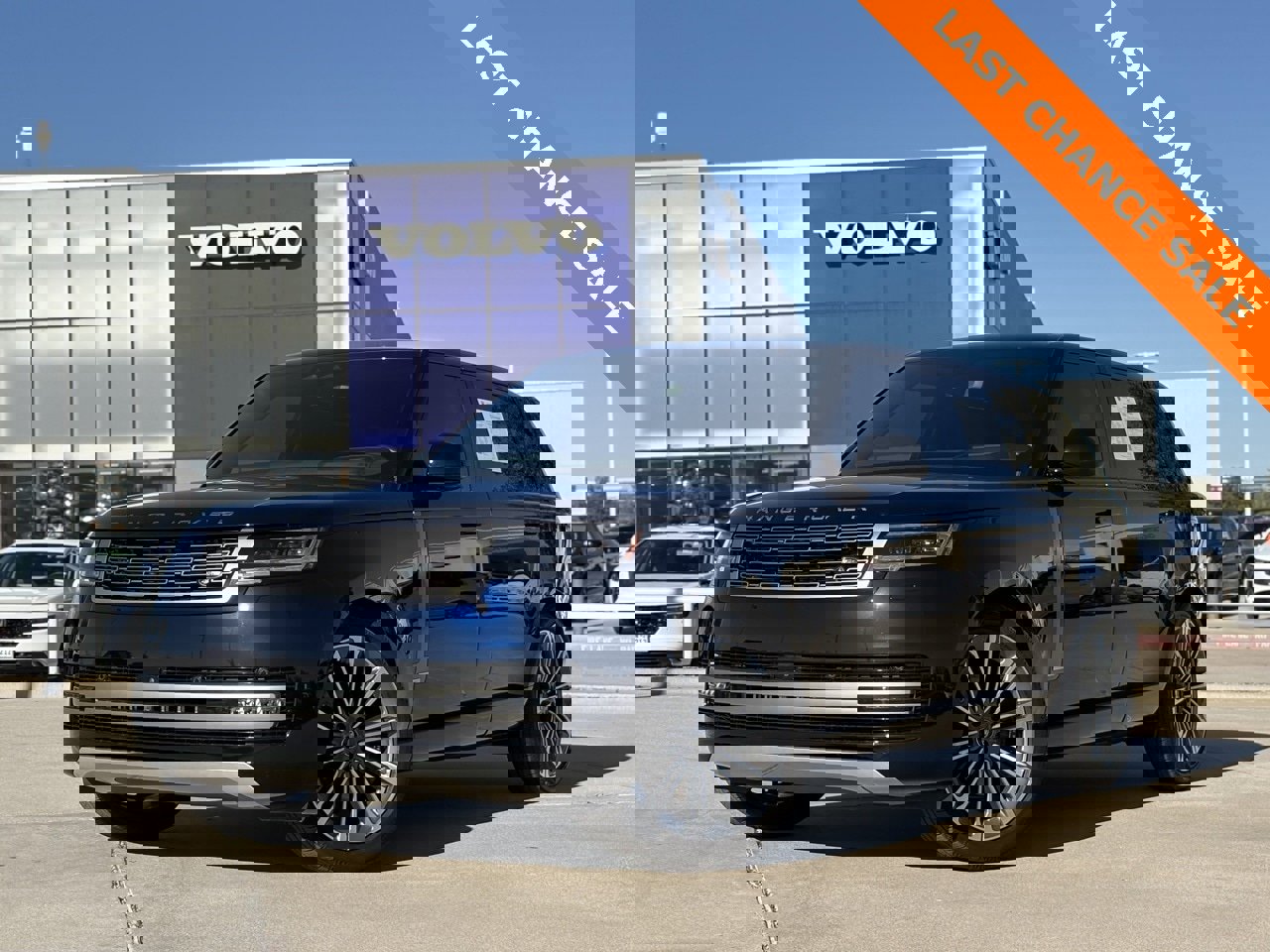 Used 2025 Land Rover Range Rover Long Wheelbase Autobiography image 1