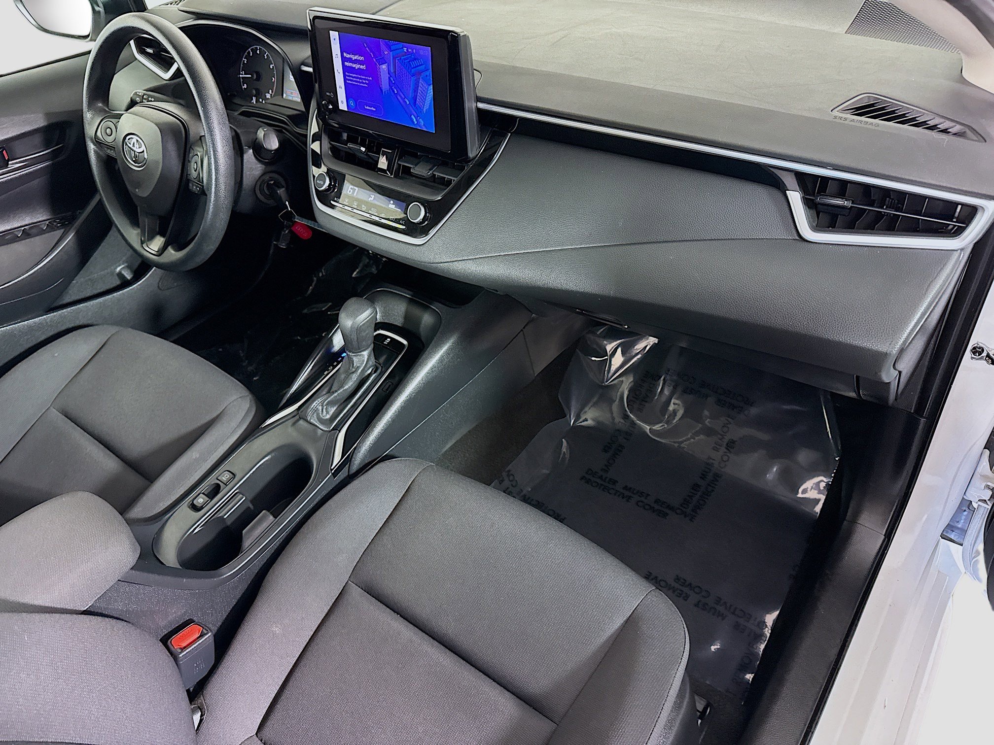 Used 2024 Toyota Corolla LE FWD image 29