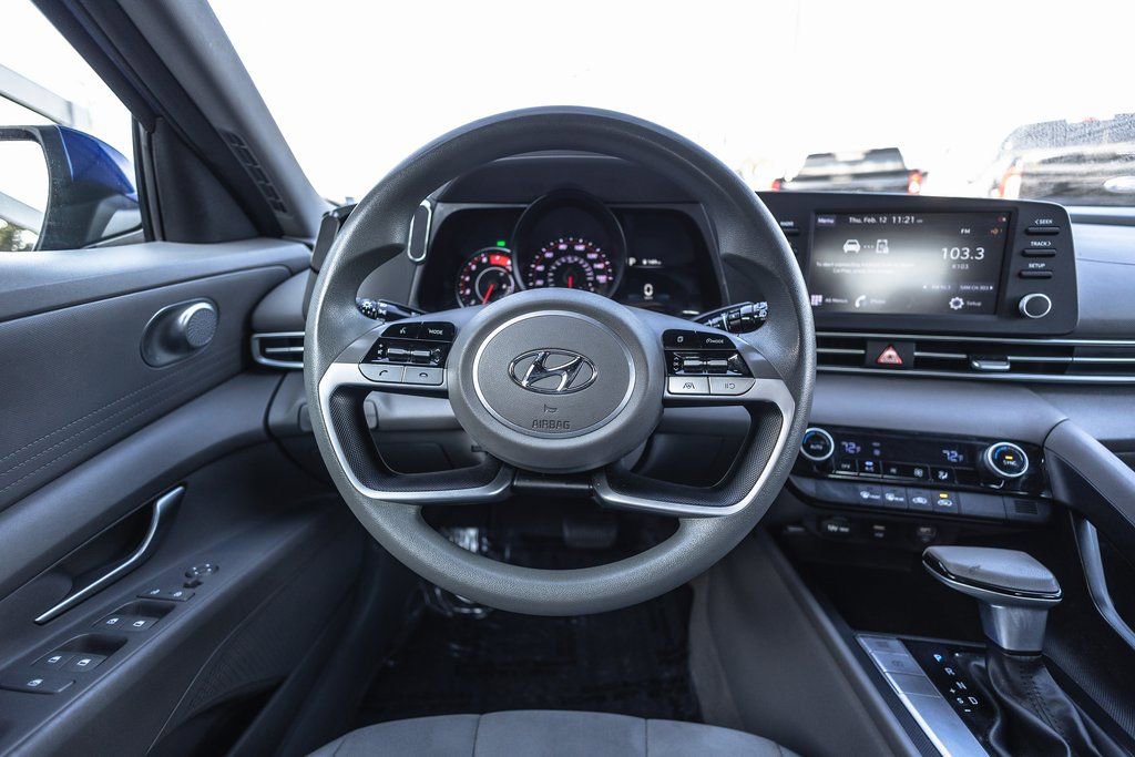 Used 2021 Hyundai Elantra SEL FWD image 29