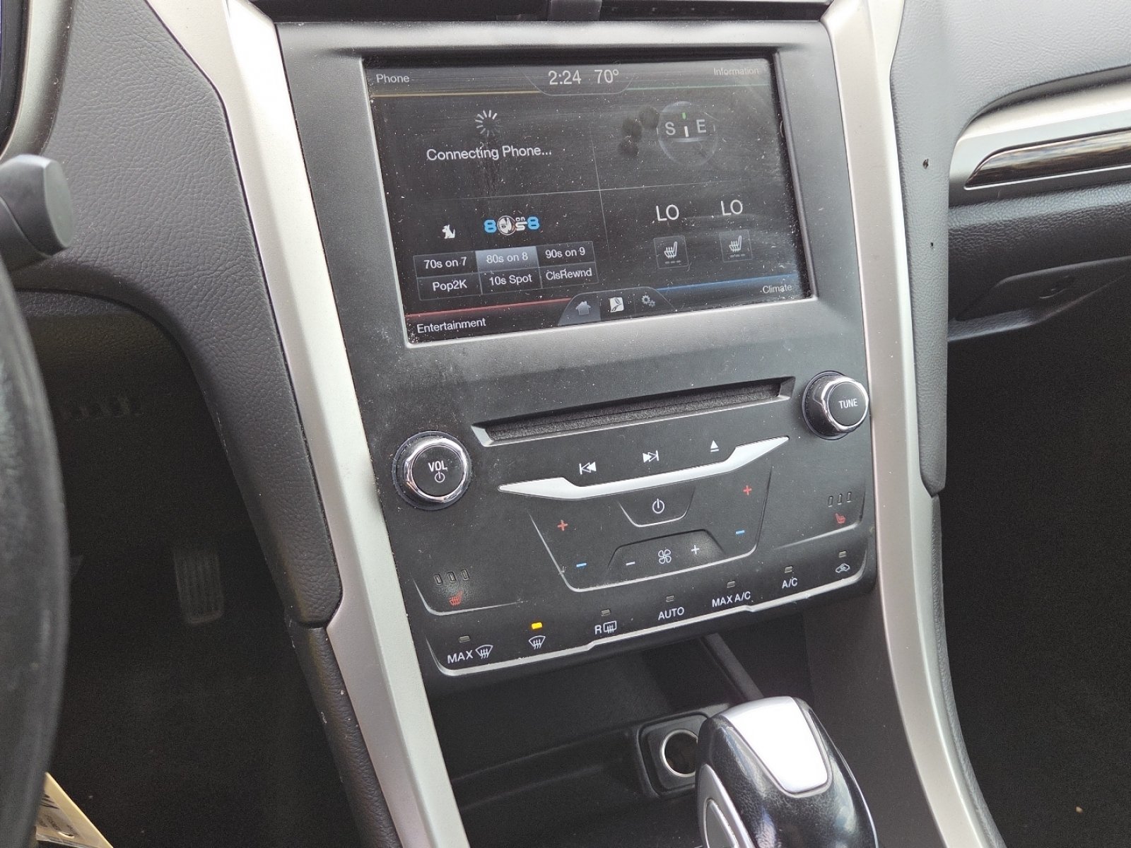Used 2013 Ford Fusion Energi SE FWD image 27