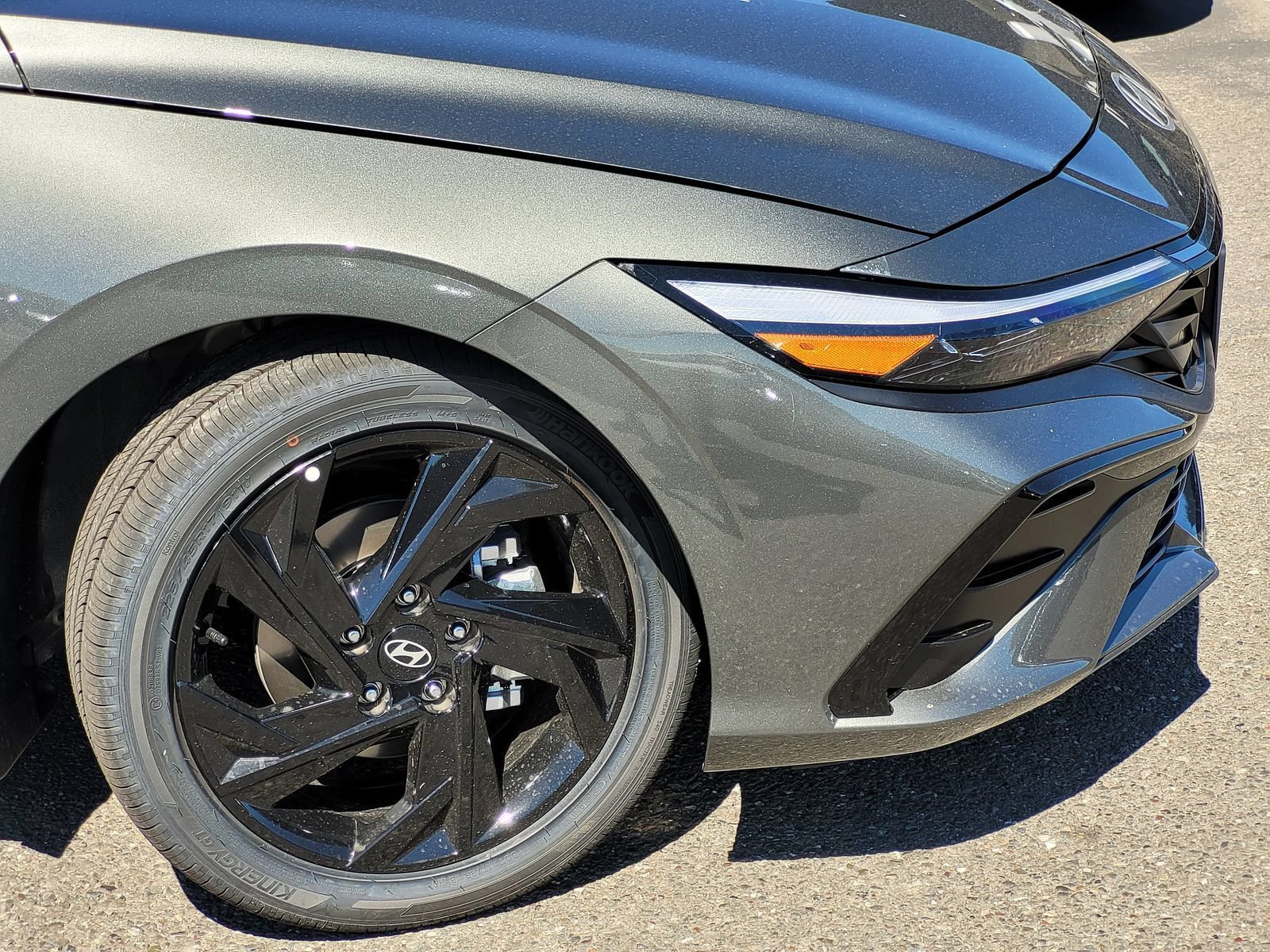 New 2026 Hyundai Elantra SEL Sport Premium FWD image 3