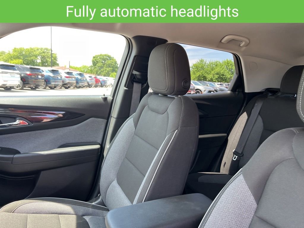 Certified 2025 Chevrolet TrailBlazer LT w/ Driver Confidence Package FWD image 24