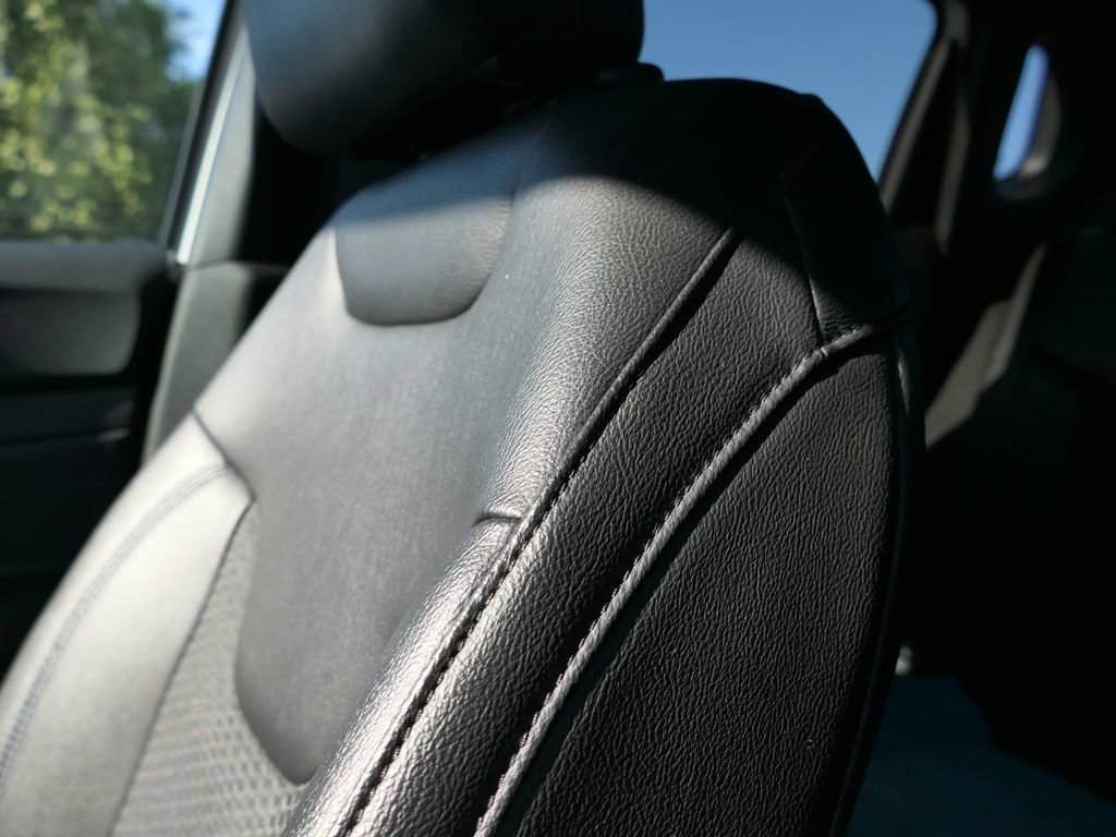 Used 2025 Jeep Compass Latitude w/ Convenience Group image 10