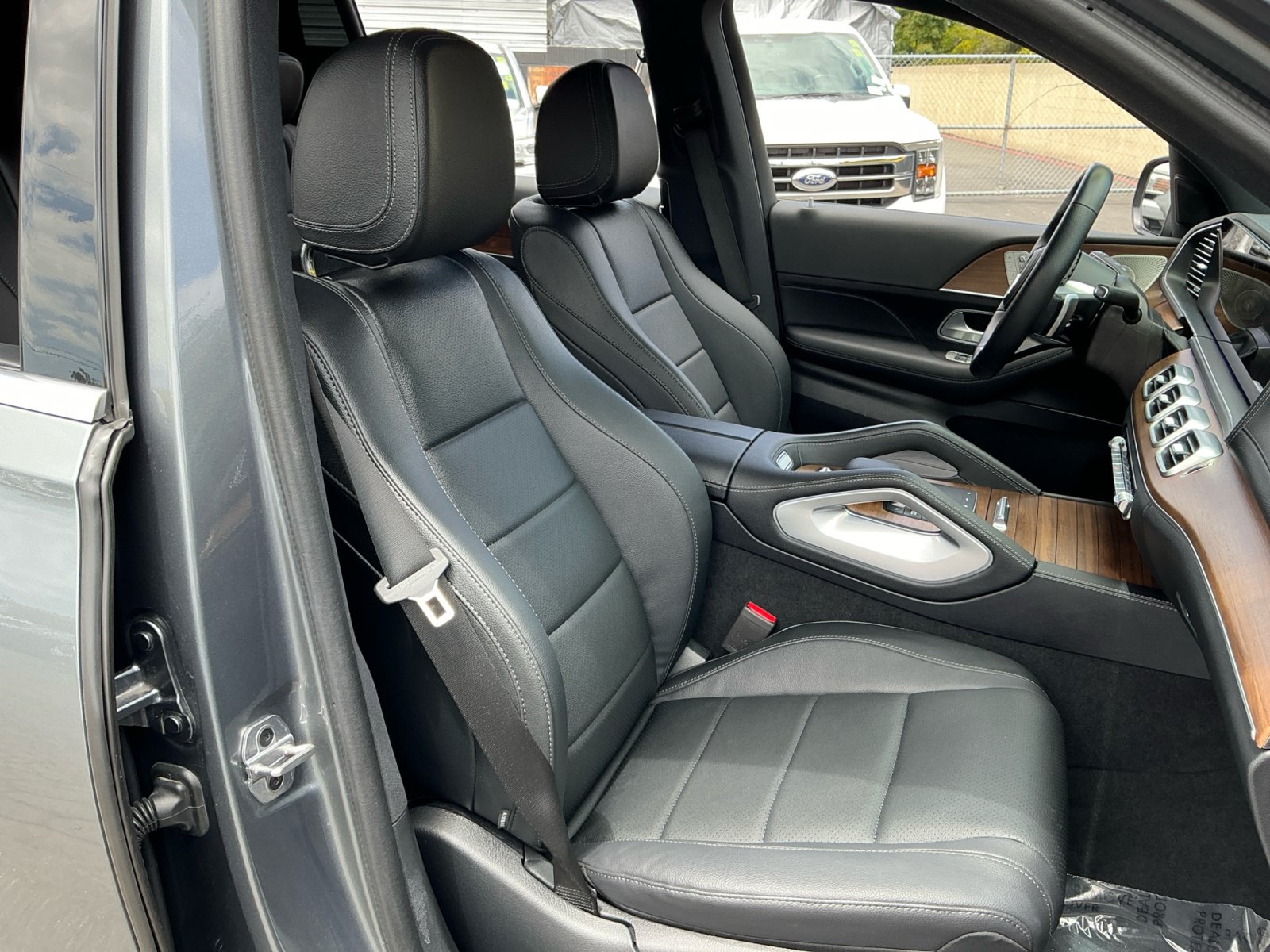 Used 2025 Mercedes-Benz GLS 450 4MATIC image 20