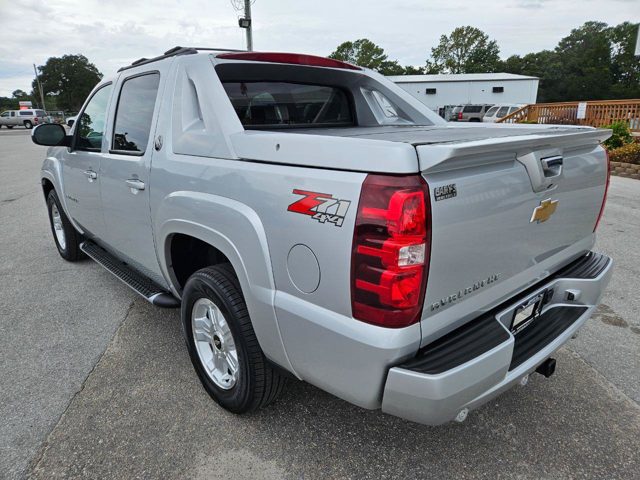 Used 2013 Chevrolet Avalanche LT AWD/4WD image 4